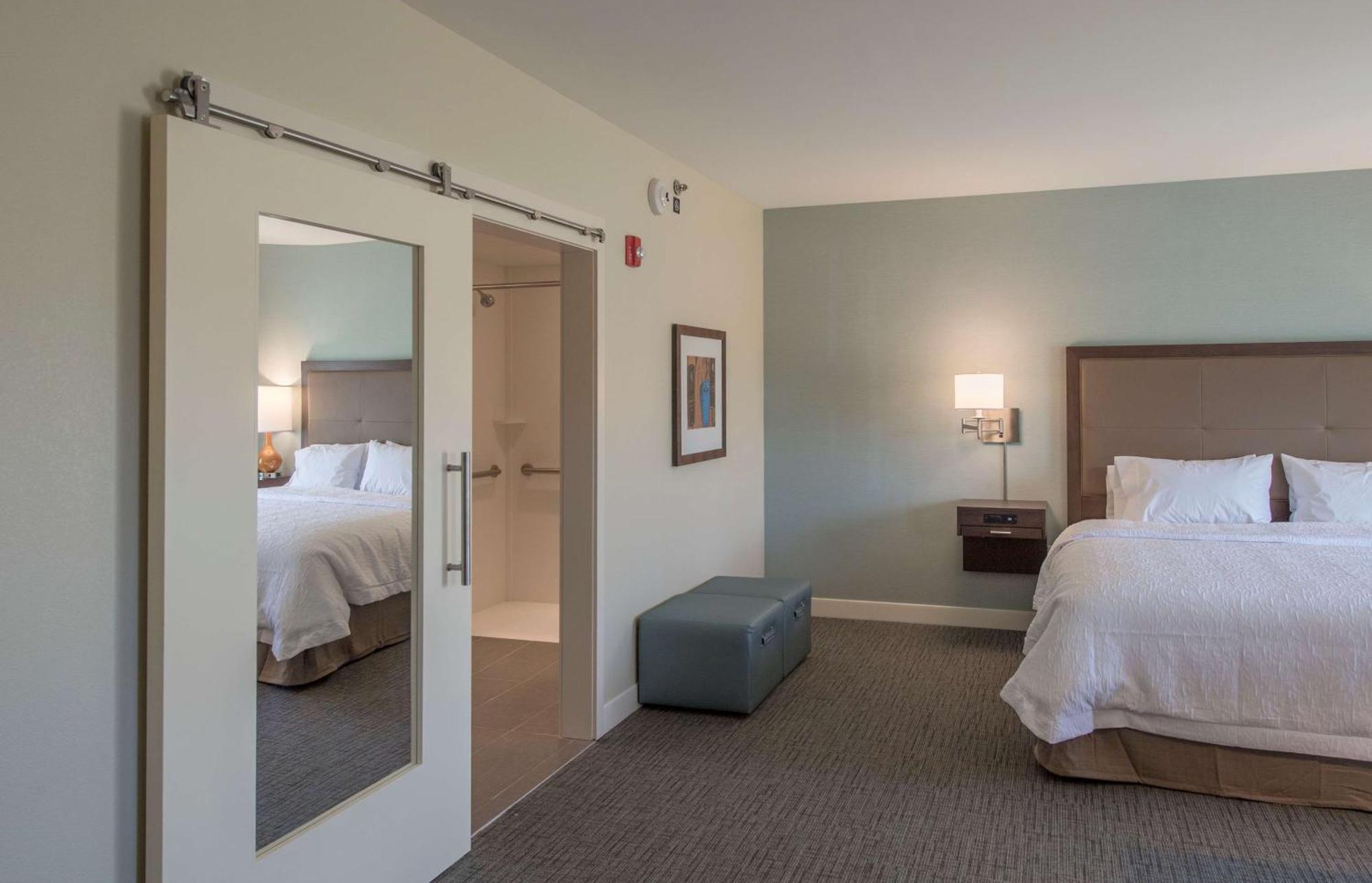 Hampton Inn & Suites Врейзелтн Екстер'єр фото